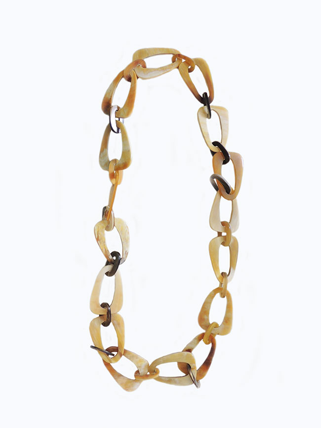PFL necklace buffalo horn with triangular links with rounded corners and small oval links.