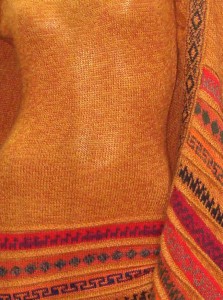 Collectie 2015-2016 Set: gebreide jurk met bijpassende sjaal