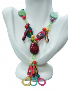 Necklace fantasia in Taqua multicolor