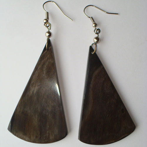 PFL Earrings, triangle figure made from bull horn