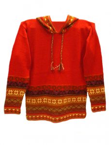 Hooded sweater in alpaca P43 Muru red.
