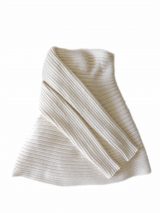 Full knitted open cardigan model Keyla creme white in a soft alpaca blend.
