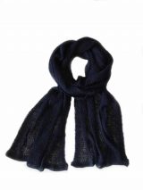 Scarf soft and comfortable, dark blue in baby alpaca.