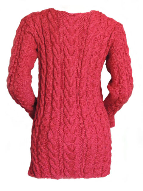 PFL Knits Handmade pullover with crew neckline and cable pattern