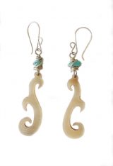 PFL earrings, Lightweight fine handmade figure in buffalo horn in combination with turquoise stone.