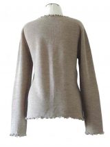 fine knitted beige ruffled cardigan along the hem with in baby alpaca