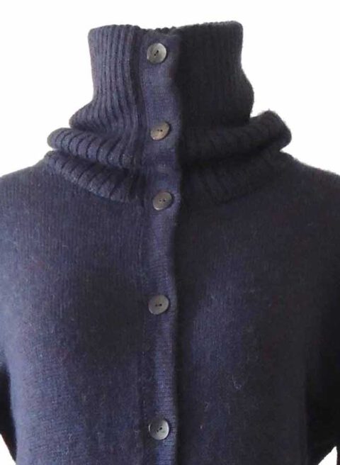PFL knitwear, cardigan Janirta blue-purple long, with button closure, high closing collar, 100% alpaca.