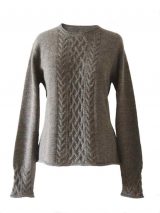 PFL knitwear, sweater Angee, with cable pattern and round neck, 100% alpaca.