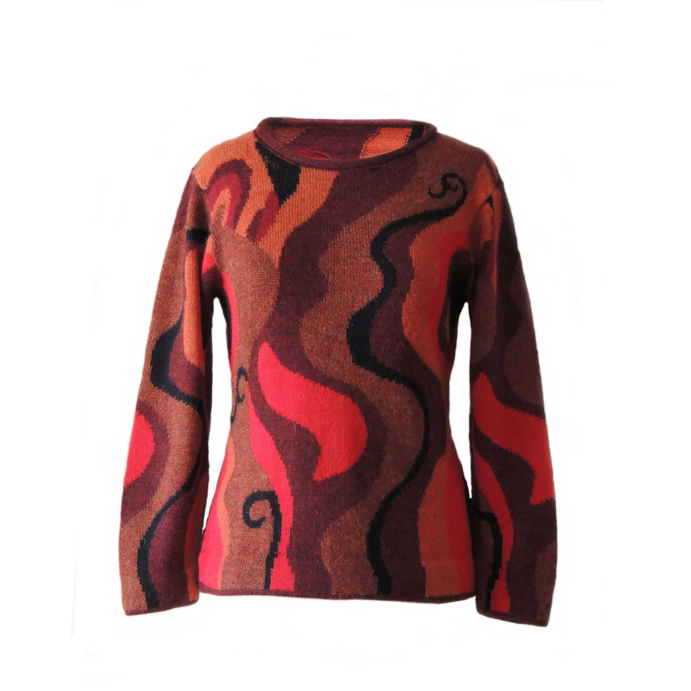 PopsFL knitwear wholesale Women sweater with all over pattern and crew neck 100% alpaca. Artisanal intarsia knitte, made in Peru