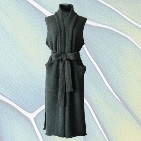 PopsFL knitwear manufacturer wholesale Felted waist coat with pockets, alpaca 44 inch / 110 cm