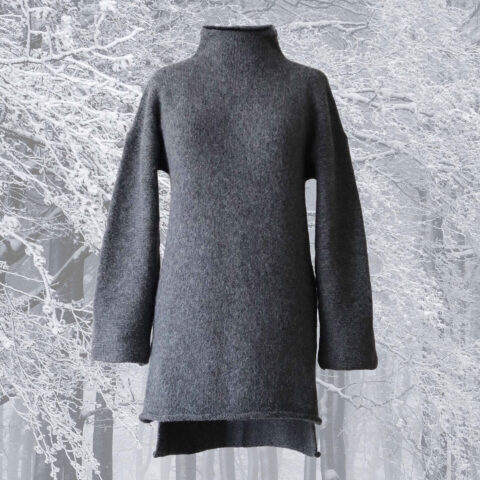 PopsFL knitwear manufacturer wholesale Women's knitted sweater alpaca blend, high collar.