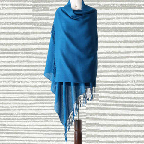 PopsFL knitwear manufacturer wholesale Women's hand woven shawl / stole ROYAL ALPACA 100%, solid color.